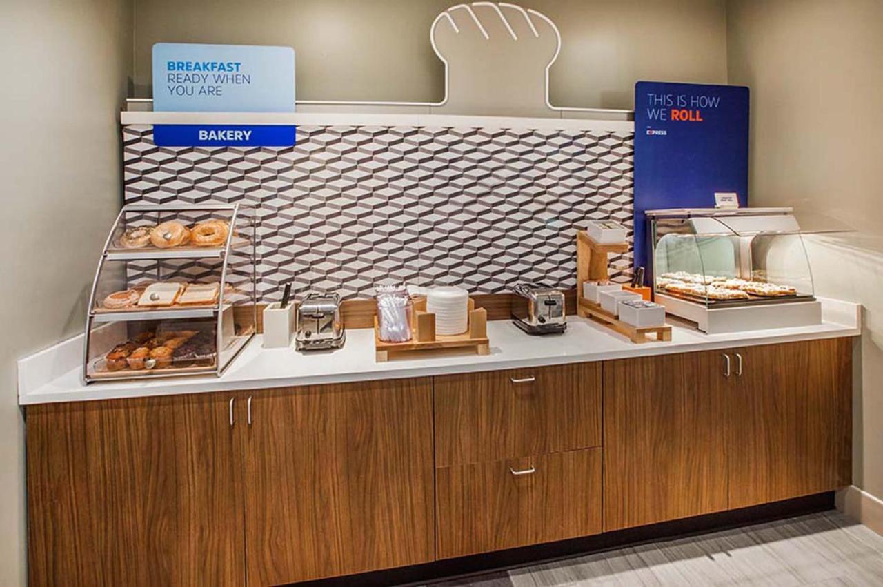 Holiday Inn Express Houston-Alvin By Ihg Kültér fotó